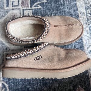UGG Cream Cozy Slippers